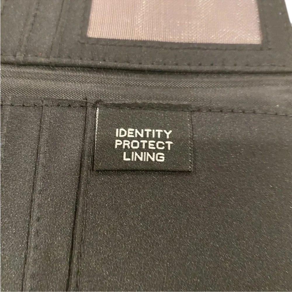 Gorgeous Tahari dusty rose & metallic black lace RFID blocking wallet NWT - Picture 8 of 10